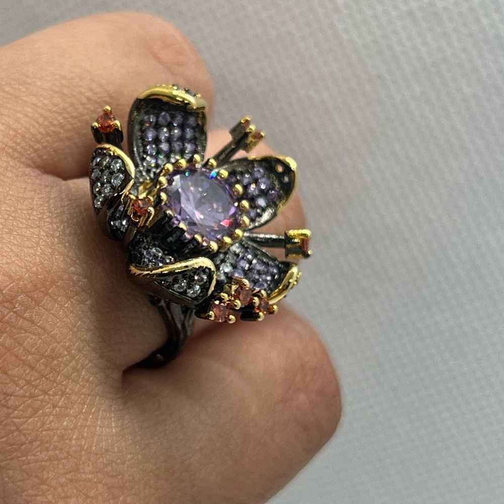 925 Sterling Silver Floral Blossom With Amethyst inspired crystal accent - Picture 9 of 16